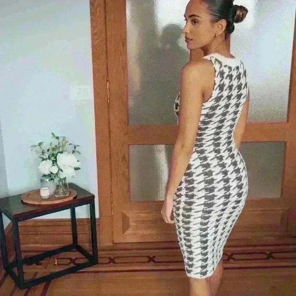 Brown Fuzzy Knit Houndstooth Bodycon Dress - Picture 6 of 10